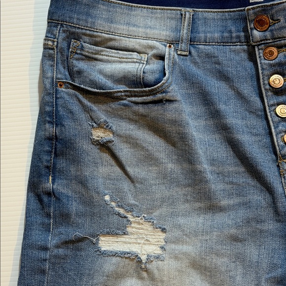 Terra & Sky Distressed Button-Front Denim Shorts - Blue - Picture 2 of 12
